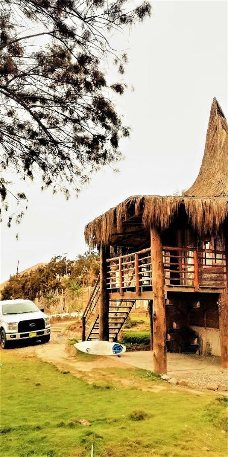 Puerto "Te" Máncora Exterior foto