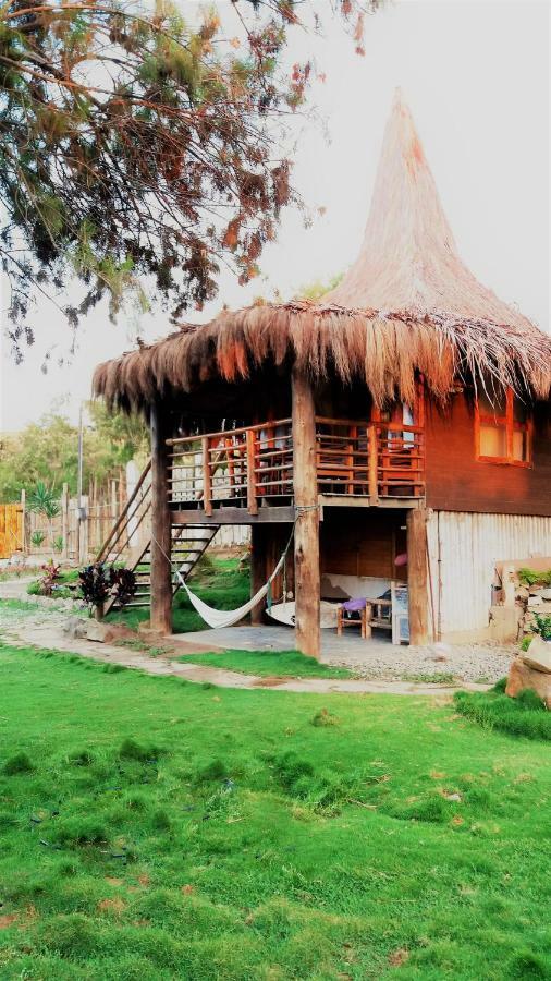 Puerto "Te" Máncora Exterior foto